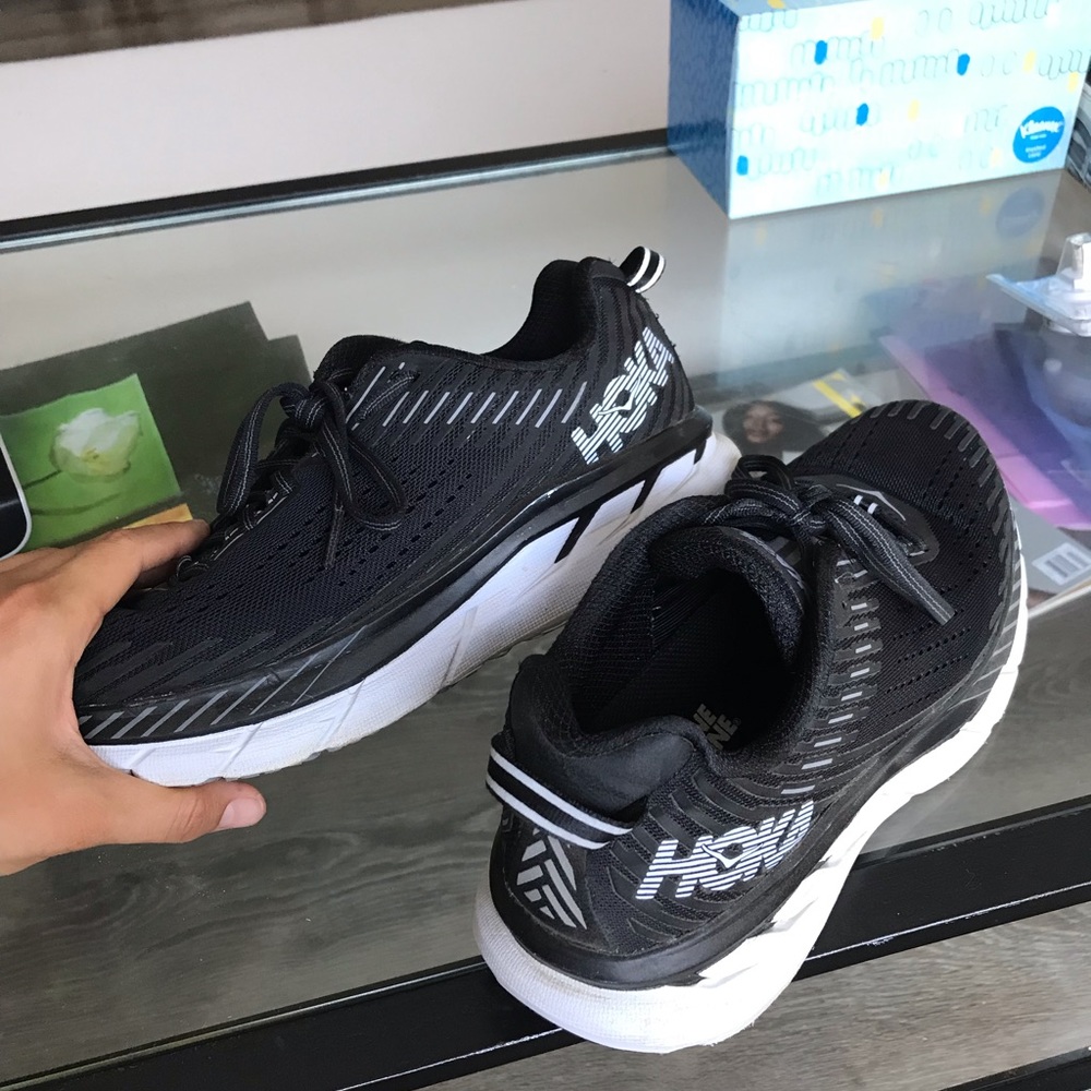 HOKA Clifton 5 Shoes